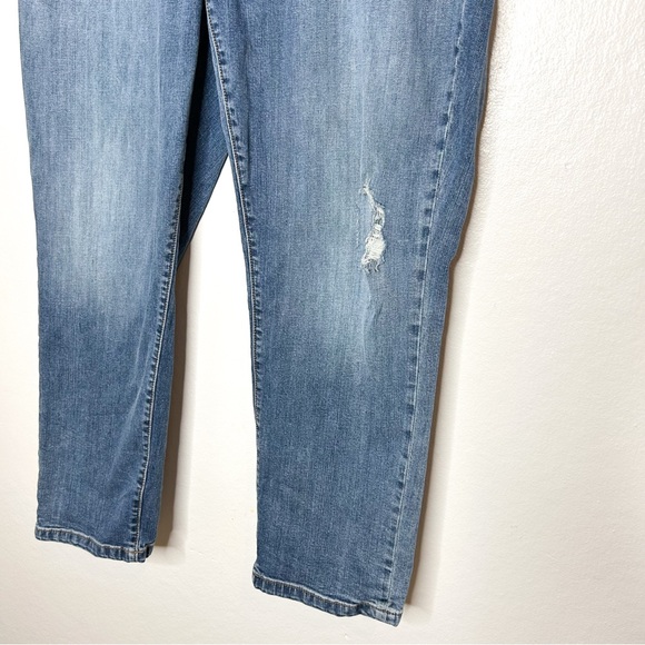 Torrid Women’s Mid Rise Straight Leg Jeans Plus Size 18 - Picture 4 of 9